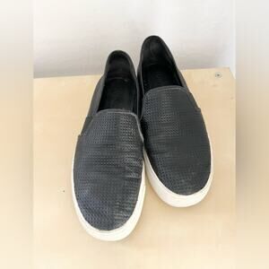 Vince black leather slip in shoes textured chunky heel